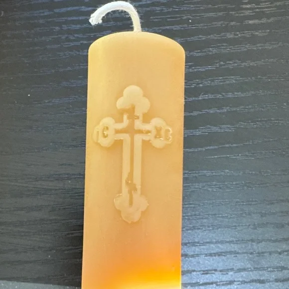 MINI ORTHODOX BEESWAX CROSS CANDLE
-HANDMADE - Picture 6 of 6